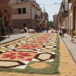 Catifes de flors al carrer Església